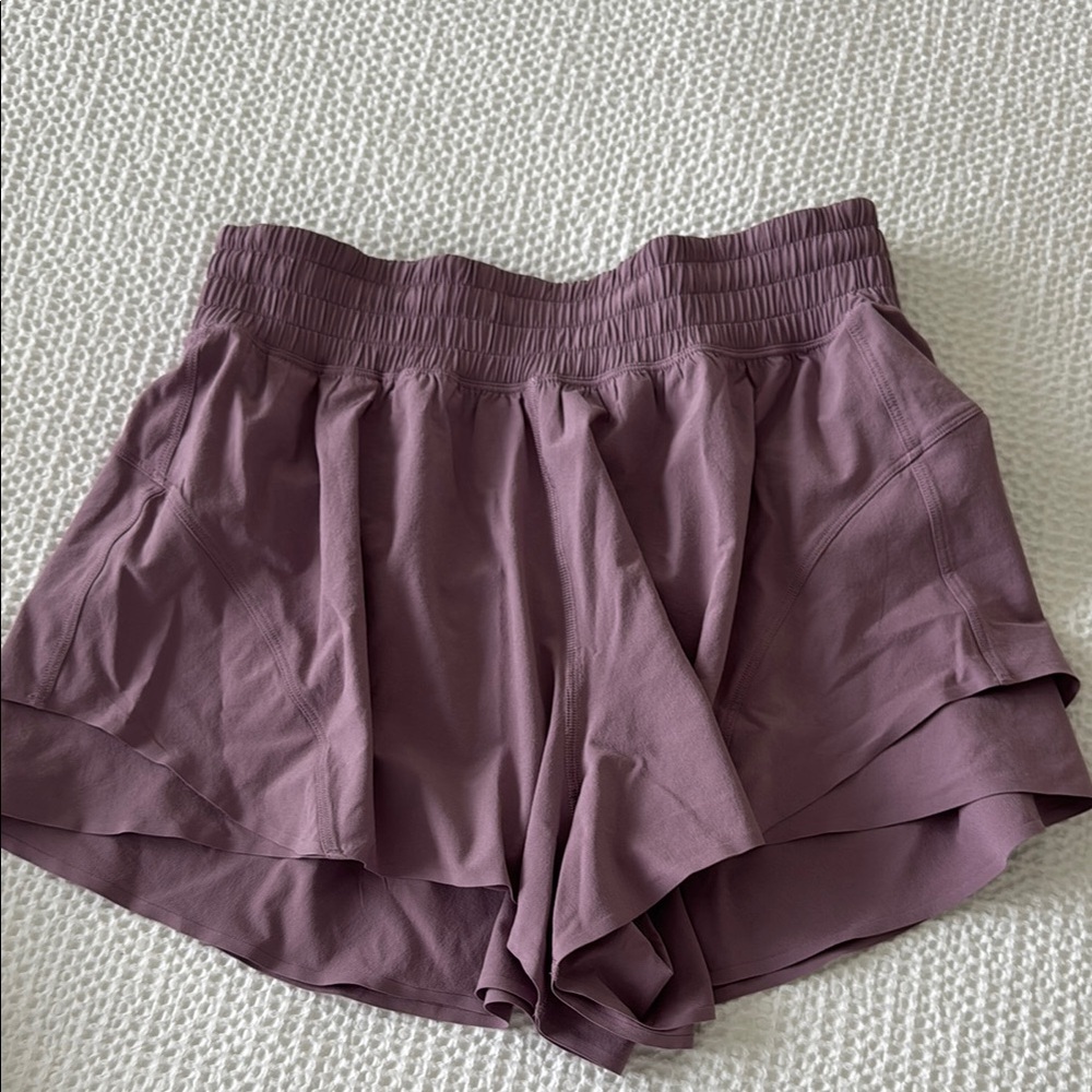 Lulu lemon shake it out high rise running shorts 2.5